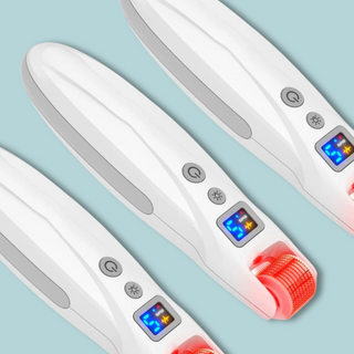 Light therapy derma roller